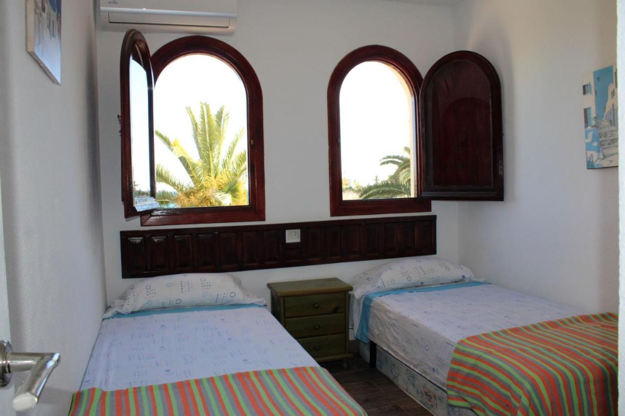 Bungalo En Primera Linea De La Playa El Campello Exterior photo
